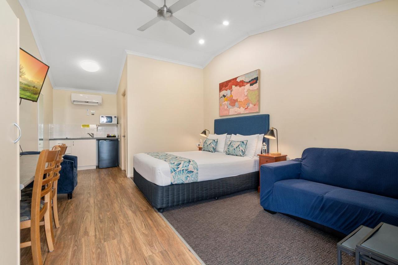 Caboolture Central Motor Inn, Sure Stay Collection By BW Экстерьер фото