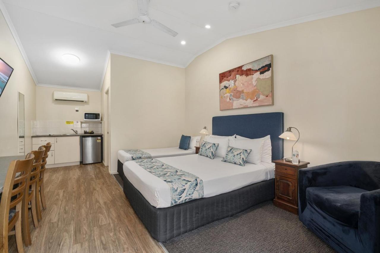 Caboolture Central Motor Inn, Sure Stay Collection By BW Экстерьер фото