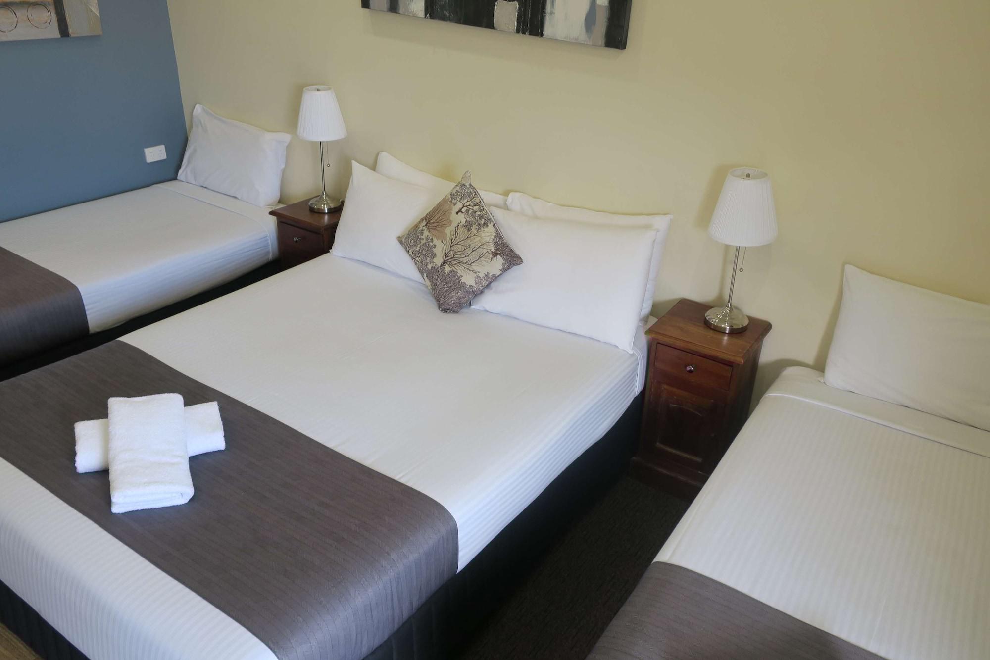 Caboolture Central Motor Inn, Sure Stay Collection By BW Экстерьер фото
