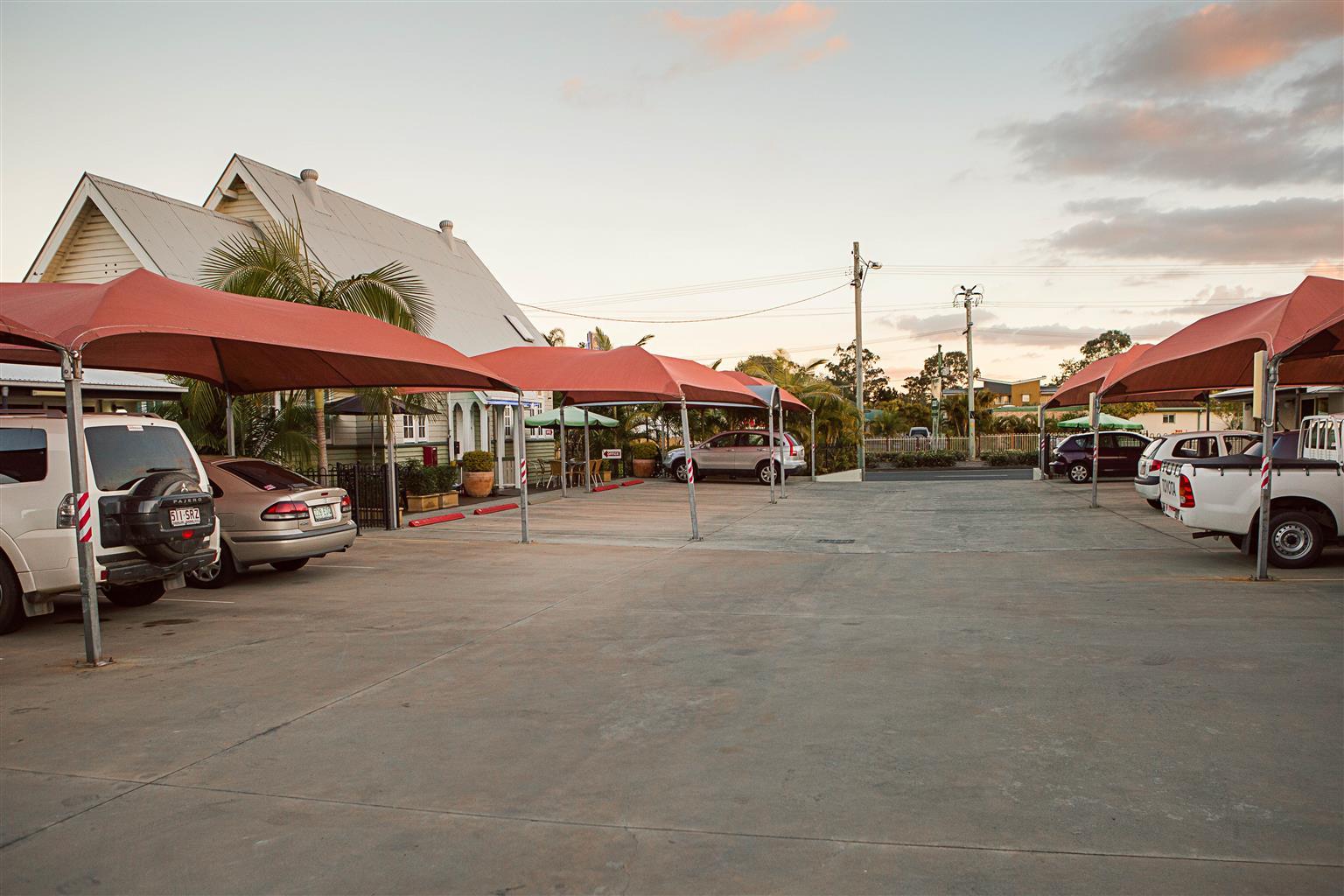 Caboolture Central Motor Inn, Sure Stay Collection By BW Экстерьер фото