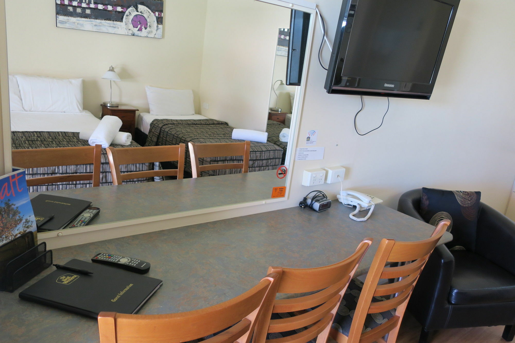Caboolture Central Motor Inn, Sure Stay Collection By BW Экстерьер фото